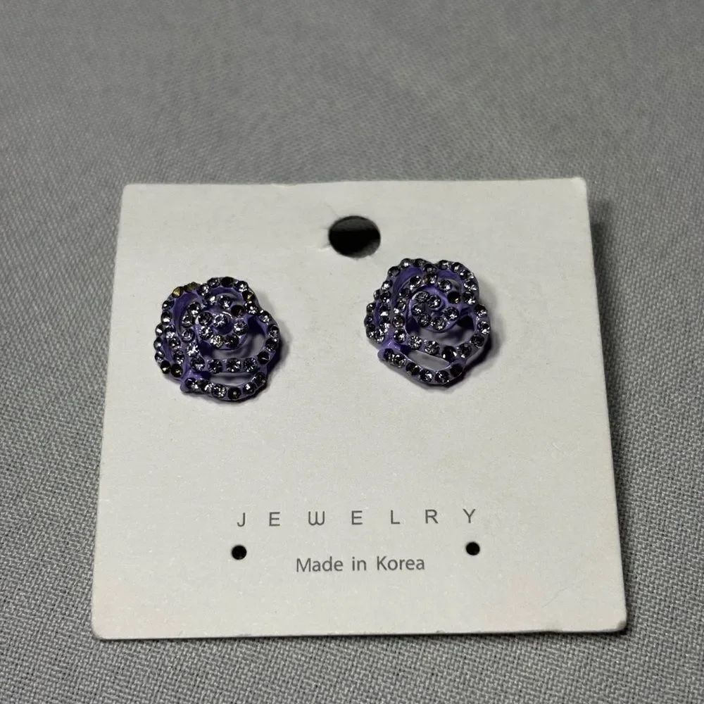 New! Purple Floral Gemstone Stud Earrings